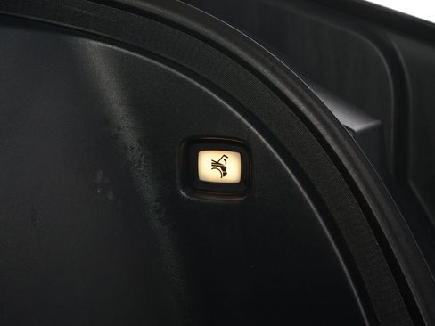Used 2024 Tesla Cybertruck AWD Crew Cab image 29