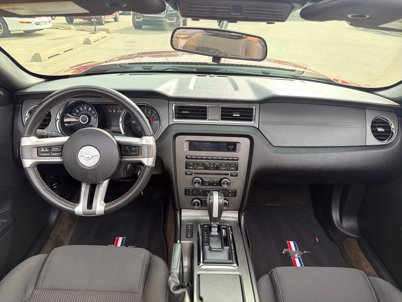 Used 2014 Ford Mustang Convertible RWD image 13