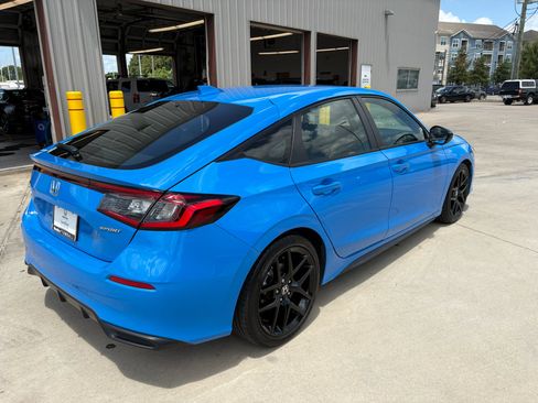 Used 2024 Honda Civic Sport image 8