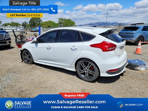 Used 2017 Ford Focus ST w/ Equipment Group 401A FWD image 3
