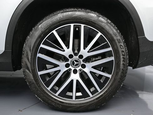 Used 2020 Mercedes-Benz GLC 350e GLC 350e image 13