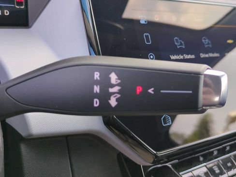 New 2027 Chevrolet Bolt LT w/ Comfort Package FWD image 21