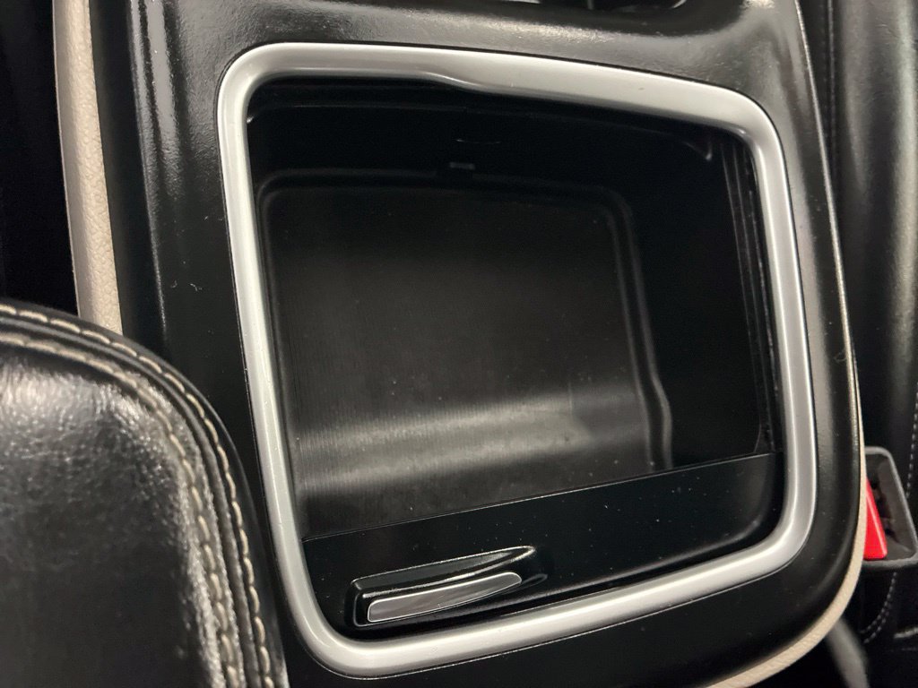 Certified 2024 Chrysler Pacifica Touring-L FWD image 53