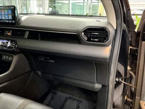 Used 2024 Honda Pilot Touring image 19