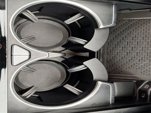 Used 2022 Mercedes-Benz GLS 450 4MATIC image 26