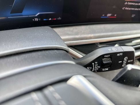 Used 2023 BMW X7 xDrive40i w/ Executive Package image 24