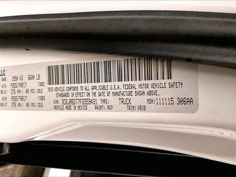 Used 2015 RAM 1500 Tradesman w/ Power & Remote Entry Group image 31