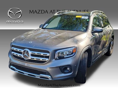 Used 2023 Mercedes-Benz GLB 250 4MATIC w/ Premium Package image 1