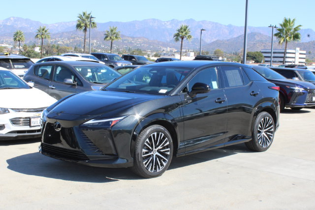 Certified 2023 Lexus RZ 450e Premium w/ Accessory Package (Z1) AWD/4WD image 3