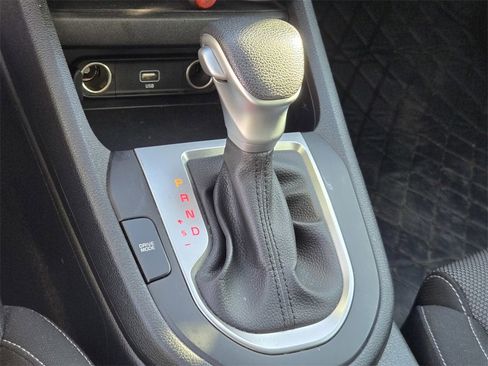 Used 2023 Kia Forte LXS image 18