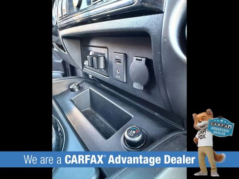Used 2016 Nissan Titan Platinum Reserve RWD image 35