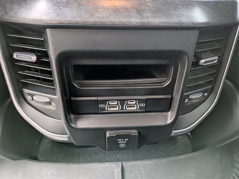 Used 2021 RAM 1500 Big Horn image 14