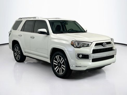 Used 2016 Toyota 4Runner Limited AWD/4WD image 3
