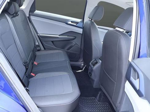 Certified 2024 Volkswagen Taos SE AWD/4WD image 19
