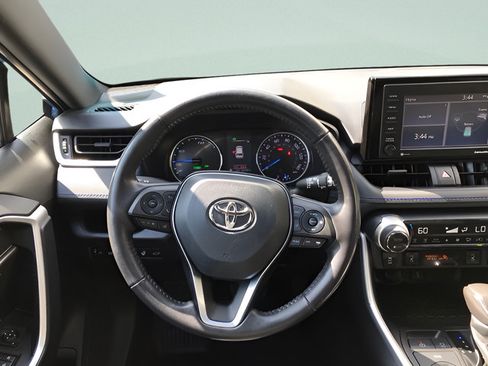 Certified 2022 Toyota RAV4 SE w/ Convenience Package AWD/4WD image 14