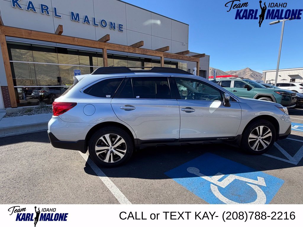 Used 2018 Subaru Outback 2.5i Limited AWD/4WD image 11