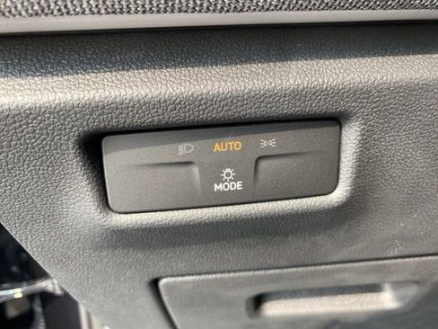 New 2025 Volkswagen Tiguan S AWD/4WD image 37