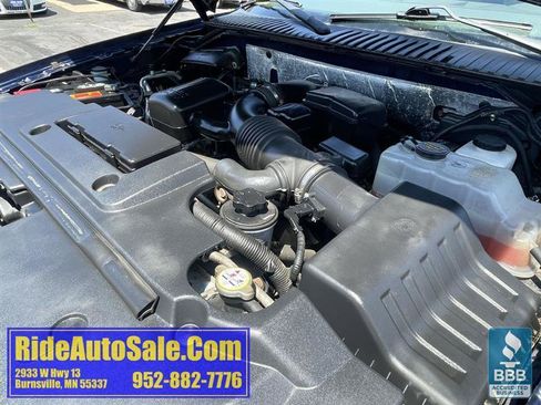 Used 2012 Ford Expedition XLT AWD/4WD image 24