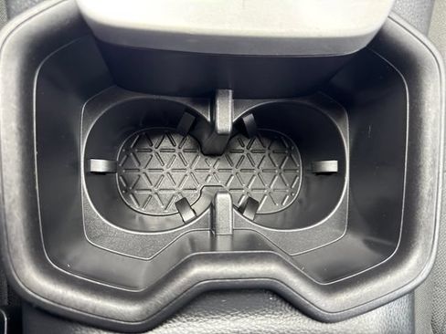 Used 2025 Toyota RAV4 XLE w/ Weather Package AWD/4WD image 25