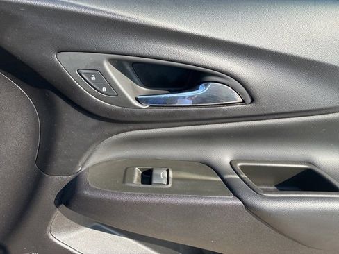 Used 2024 Chevrolet Equinox LT image 15