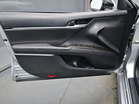 Used 2024 Toyota Camry LE FWD image 9