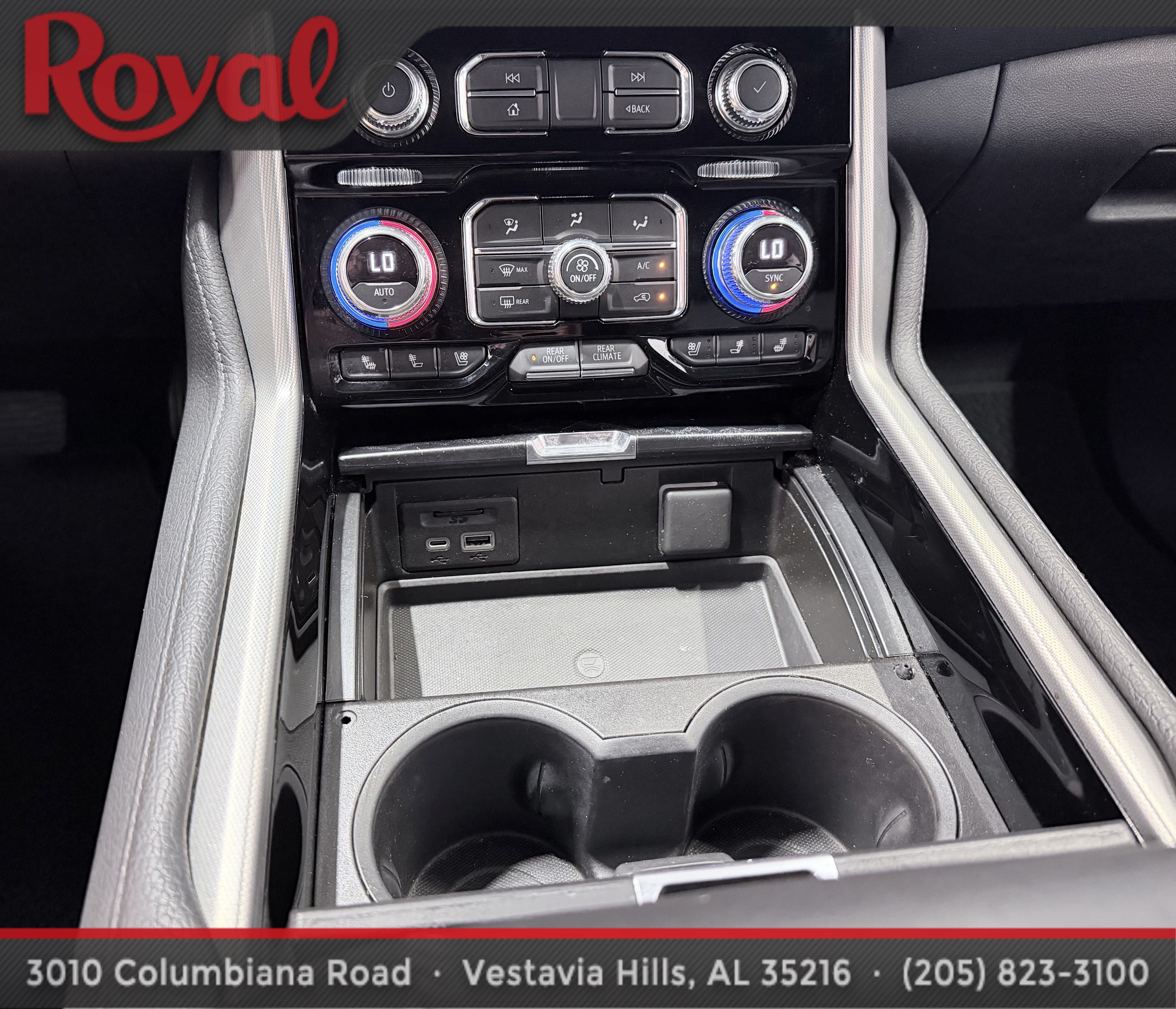 Used 2021 GMC Yukon XL Denali w/ Advanced Technology Package AWD/4WD image 27
