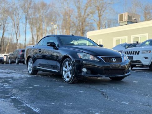 Used 2010 Lexus IS 250C image 2