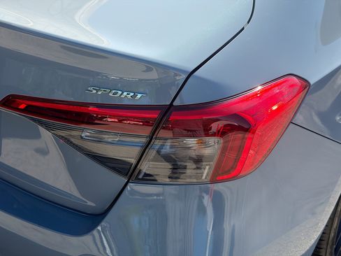 Used 2023 Honda Civic Sport image 26