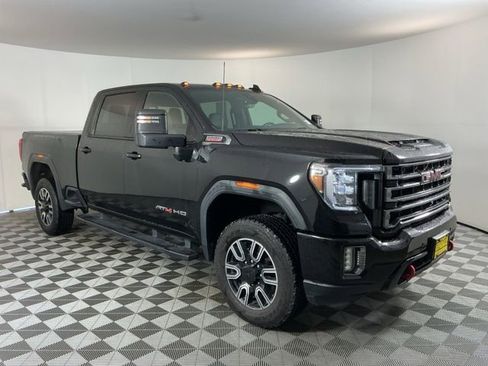 Used 2020 GMC Sierra 3500 AT4 w/ AT4 Premium Package AWD/4WD image 3