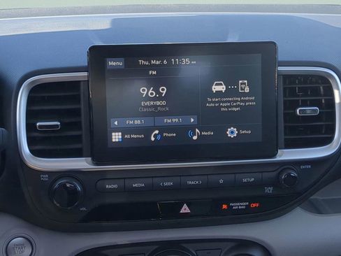 New 2025 Hyundai Venue SEL FWD image 14