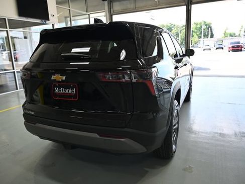 New 2026 Chevrolet Equinox LT w/ Convenience Package II FWD image 5