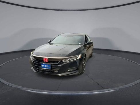 Used 2018 Honda Accord Sport image 3