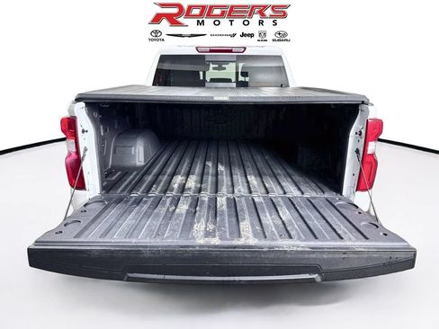 Used 2022 Chevrolet Silverado 1500 LT Trail Boss w/ Convenience Package II AWD/4WD image 24
