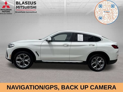 Used 2025 BMW X4 xDrive30i AWD/4WD image 4