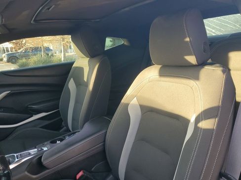 Used 2017 Chevrolet Camaro LT image 21