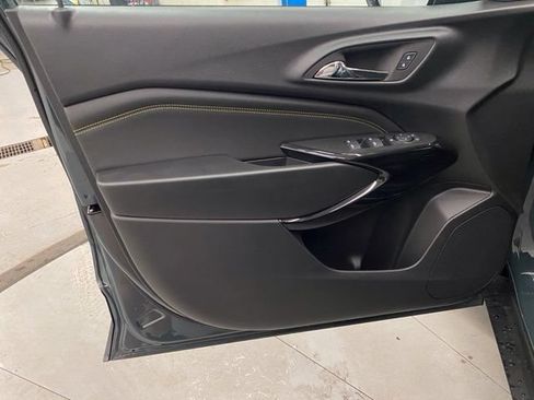 New 2026 Chevrolet Trax LT w/ Driver Confidence Package FWD image 24