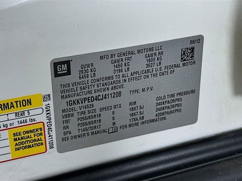 Used 2012 GMC Acadia SLE image 23