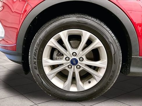 Used 2018 Ford Escape SE w/ SE Sync 3 Package FWD image 8