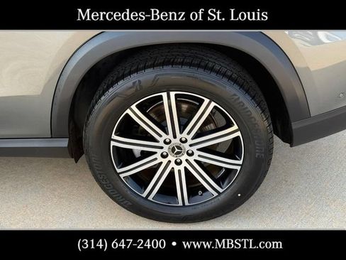 Certified 2025 Mercedes-Benz GLE 450e 4MATIC w/ Driver Assistance Package image 9