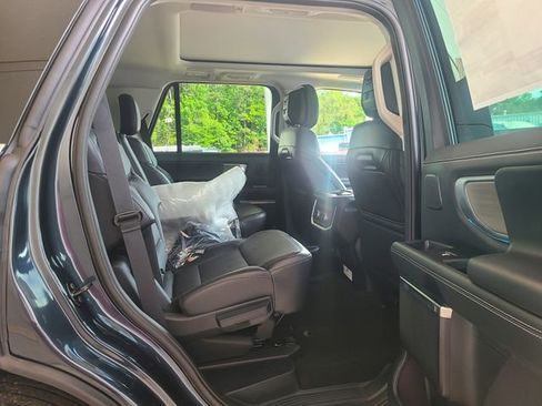 New 2026 Ford Expedition Platinum AWD/4WD image 5