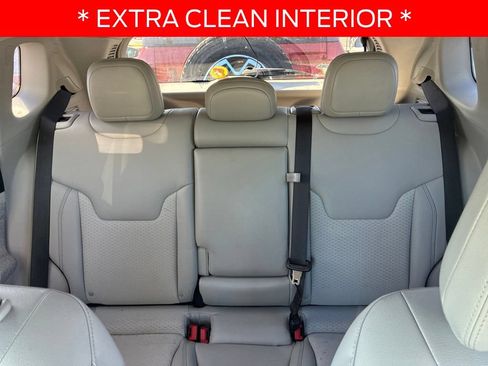 Used 2022 Jeep Compass Latitude w/ Convenience Group AWD/4WD image 7