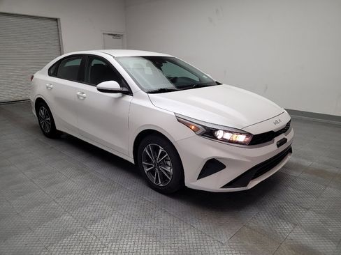 Used 2023 Kia Forte LXS image 13