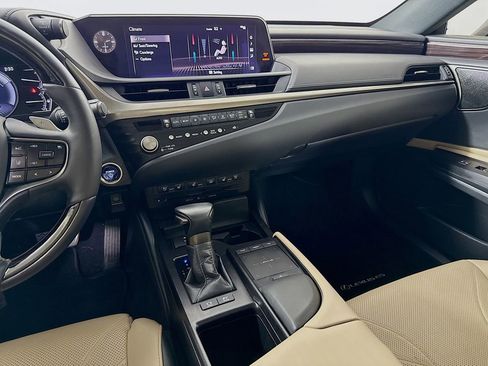 Used 2021 Lexus ES 300h Ultra Luxury w/ Accessory Package 2 image 24