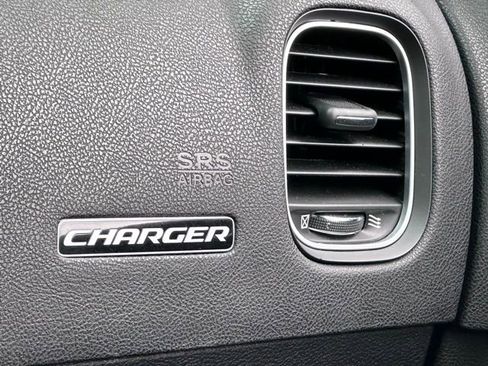 Used 2021 Dodge Charger SXT w/ Driver Convenience Group image 23