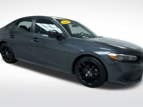 Used 2024 Honda Civic Sport image 2