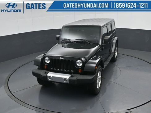 Used 2009 Jeep Wrangler Unlimited Sahara AWD/4WD image 42