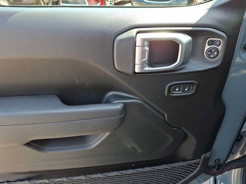 New 2026 Jeep Gladiator Sport AWD/4WD image 8