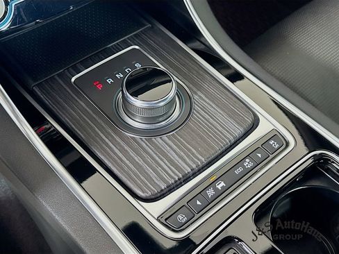 Used 2020 Jaguar XF S image 21