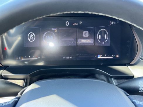 Used 2023 Jeep Grand Cherokee Limited image 17