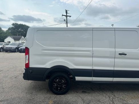 Used 2015 Ford Transit 250 148 Low Roof RWD image 7